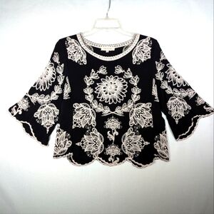 Solitaire Black Cropped Top with Cream Embroidery S